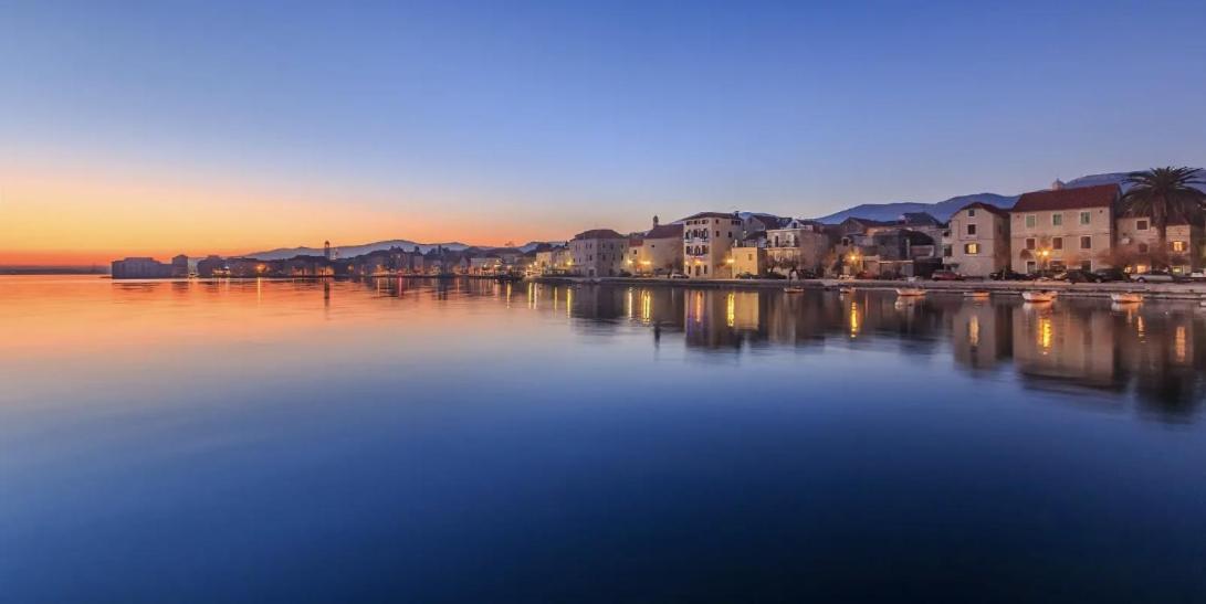 Seaside Gateway Apartment Каштела Екстер'єр фото