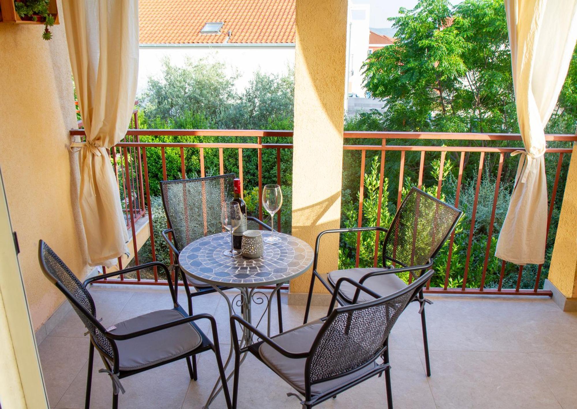 Seaside Gateway Apartment Каштела Екстер'єр фото